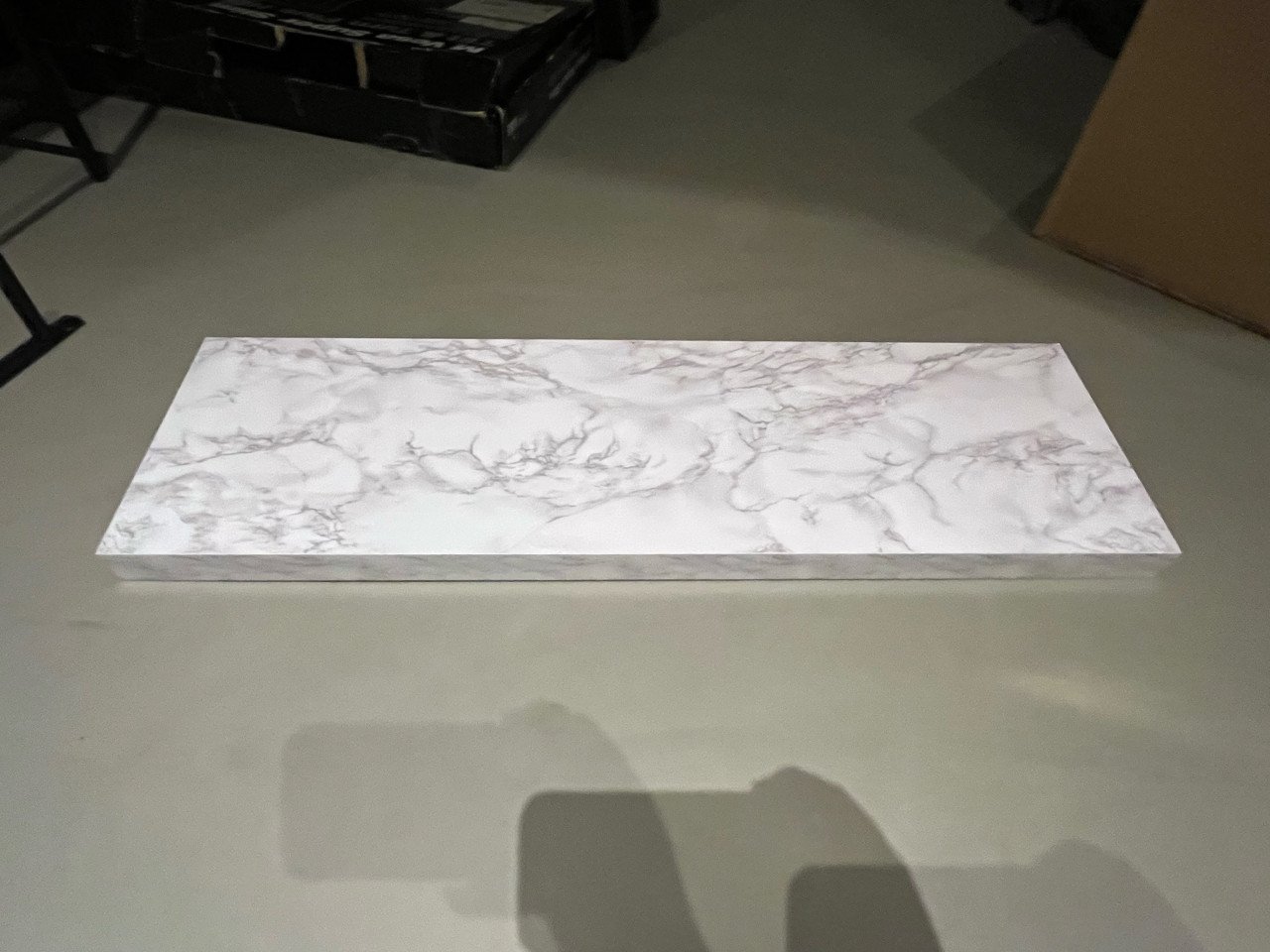 Zwevende plank XL4 push fix licht marmer look 38mm 80x23,5cm