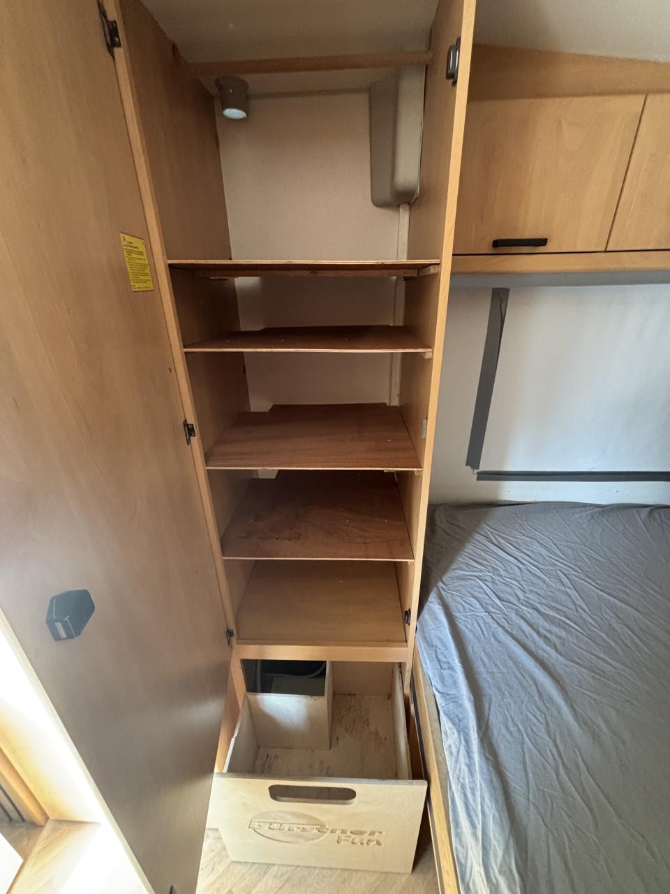 Bürstner 390 TN Fun, Mover, XL voortent + luifel, lichtgewicht, vast bed