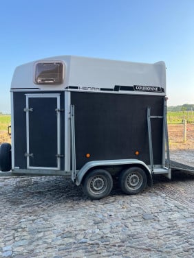 Trailer Henra
