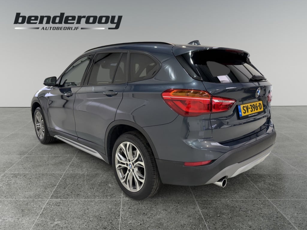 BMW X1 sdrive18i 136pk high executive automaat