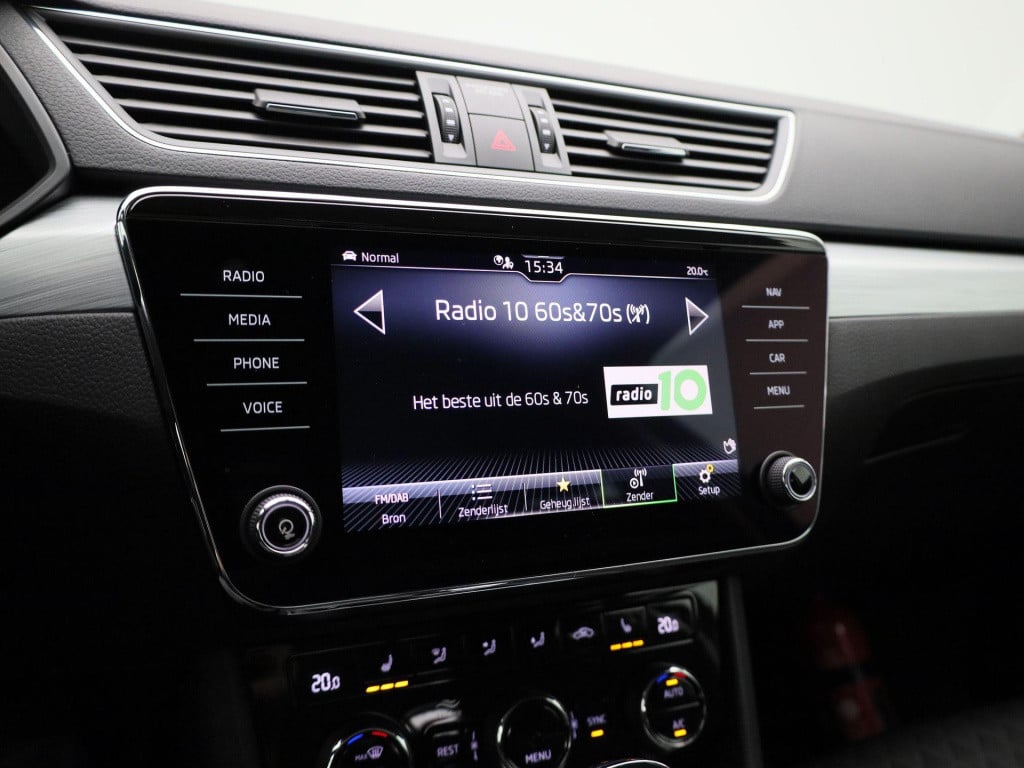 Skoda Superb combi 1.4 tsi iv business edition | automaat | navigatie | cam