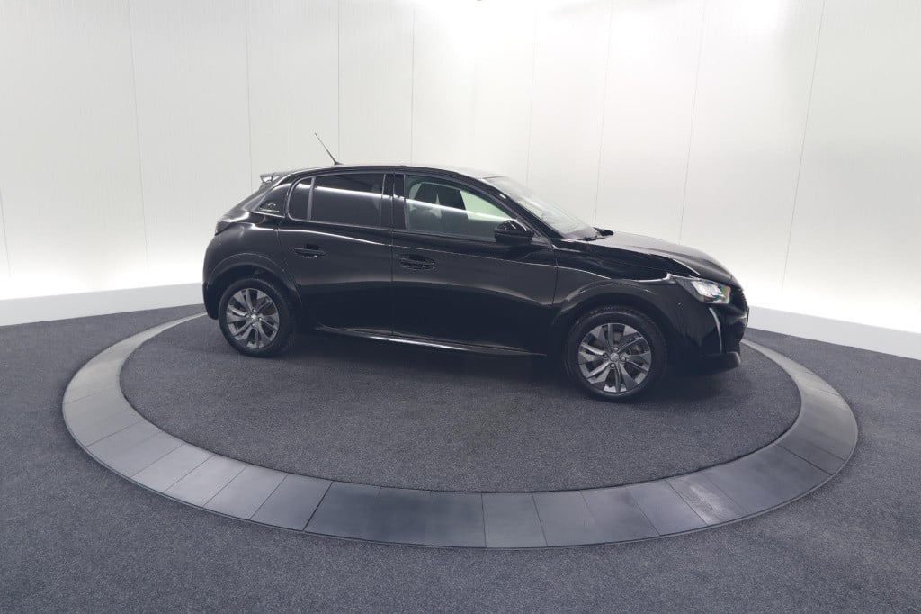 Peugeot 208 ev allure 50 kwh | 3 fase laadfunctie | parkeersensoren | apple