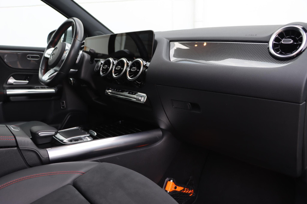 Mercedes-Benz B-Klasse 180 business solution amg