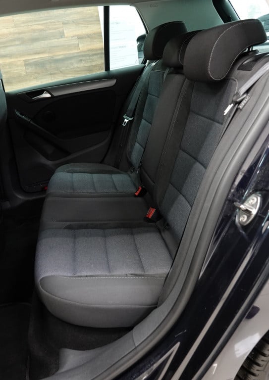 Volkswagen Golf 1.2 tsi highline | pdc | navi | stoelverw. |