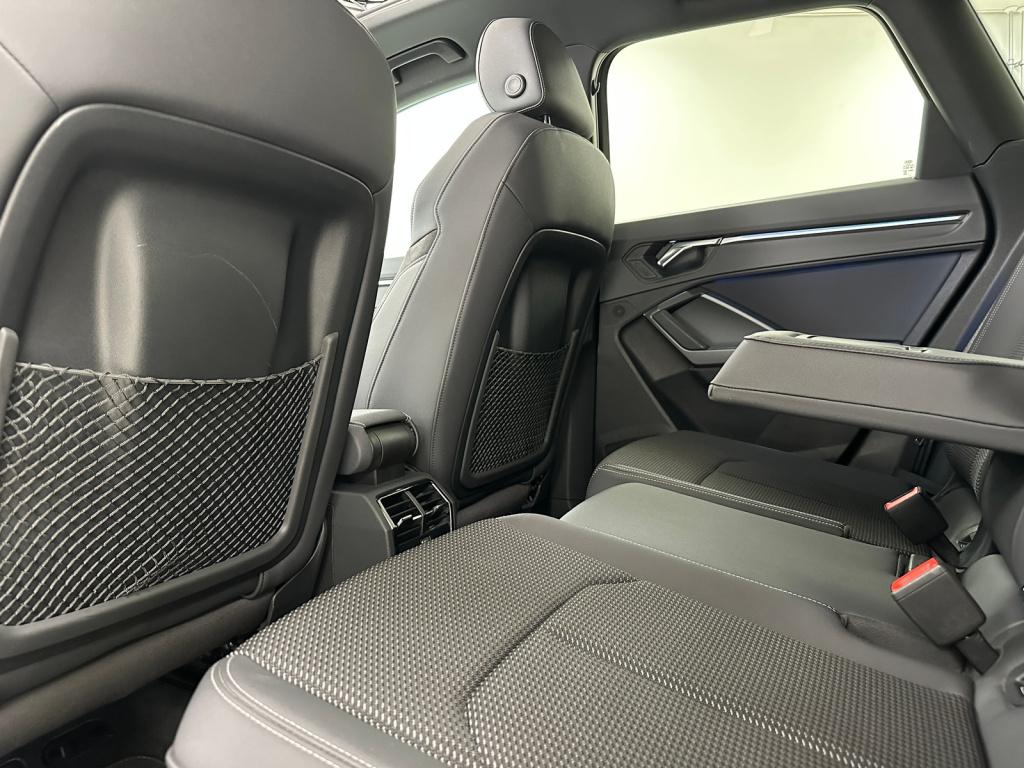 Audi Q3 45 tfsi e s edition | panoramadak | keyless entry | adaptief cc. |