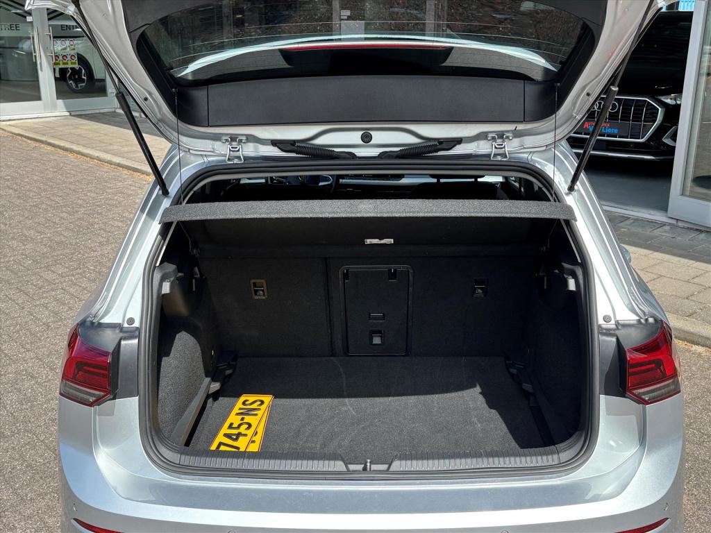 Volkswagen Golf 1.5 tsi 130pk life| navigatie |adapt cruise| led| rijklaarp