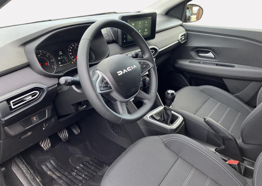 Dacia Sandero 1.0 tce 90 expression - demo / pack assist