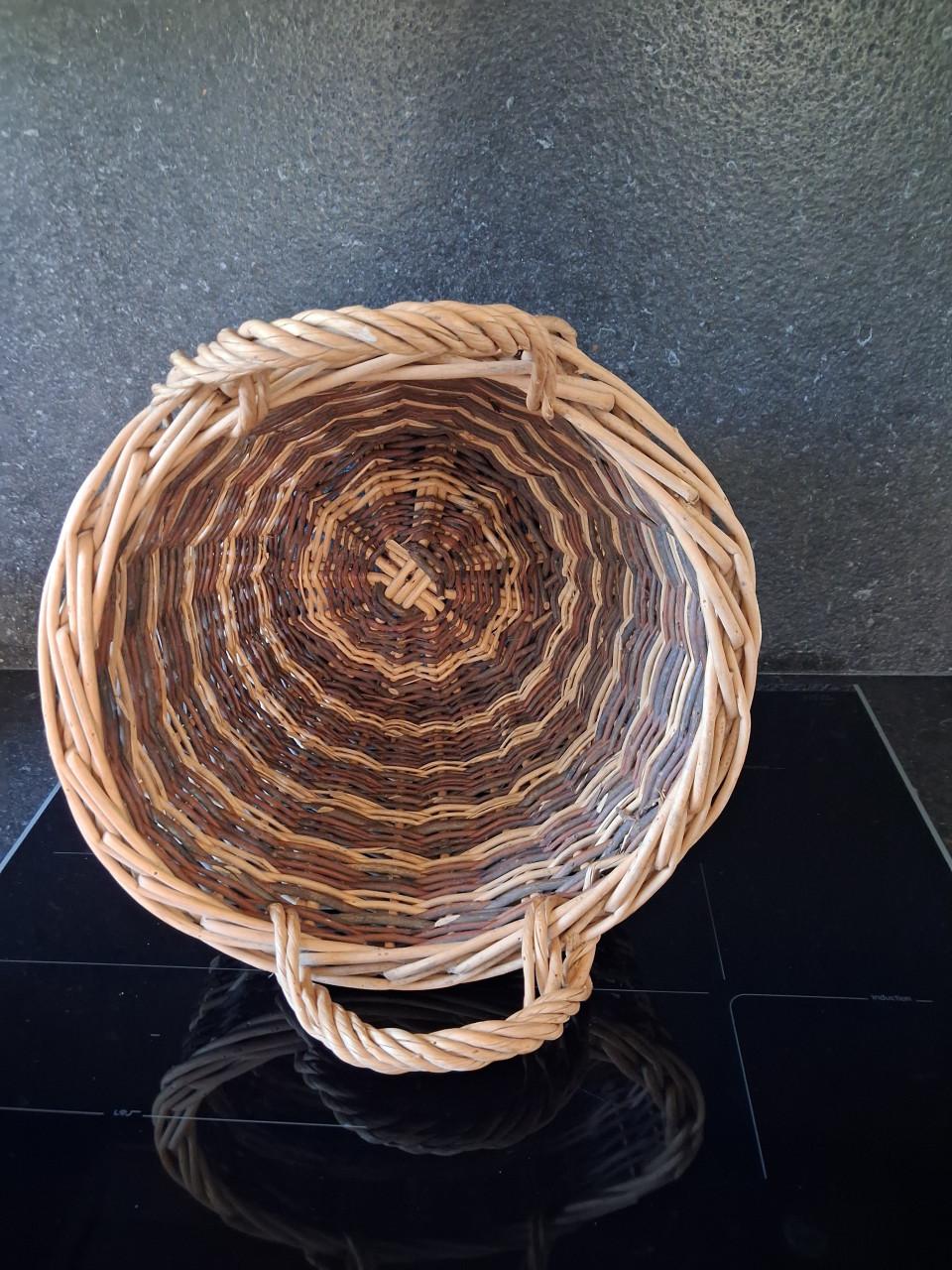 Rieten mand 30cm hoog, doorsnede 36 cm