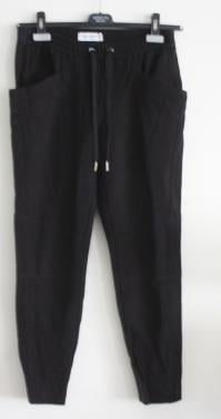 Zwarte pantalon maat 38