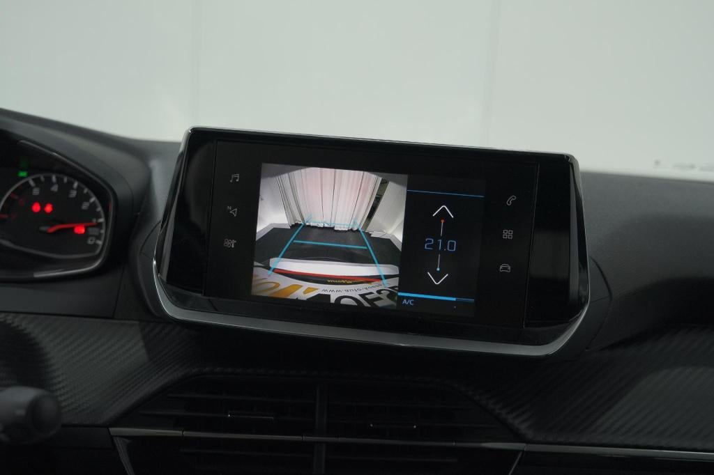 Peugeot 2008 puretech 130 eat8 allure | camera | navigatie | parkeersensore