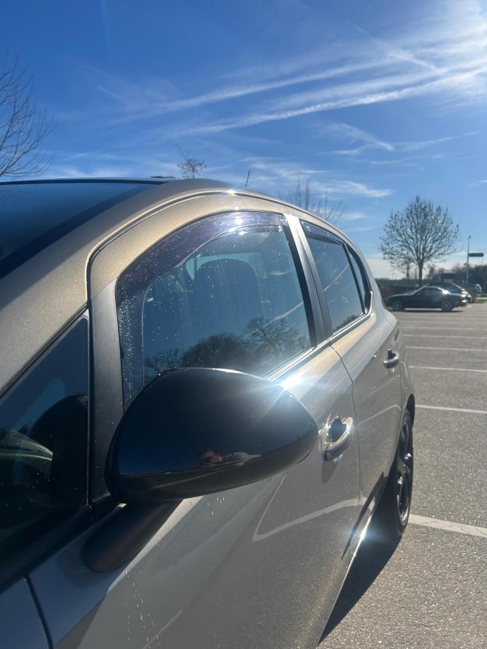 Opel Corsa easytronic 2015 bruin automaat