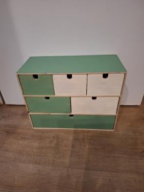 Laag ladekastje