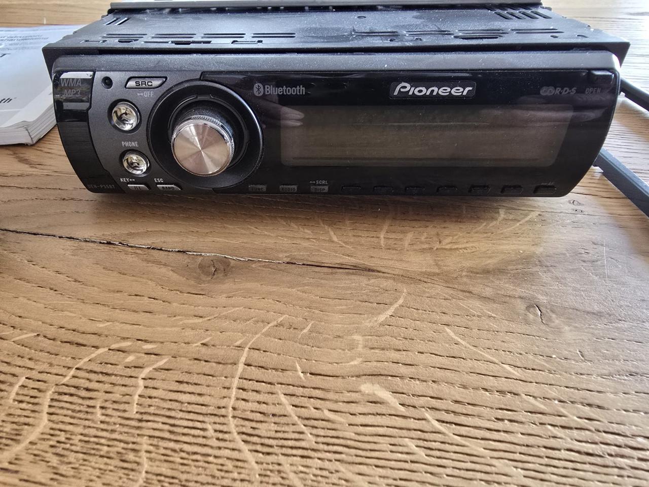 Pioneer DEH- P55BT autoradio met afstandsbediening voor aan het stuur