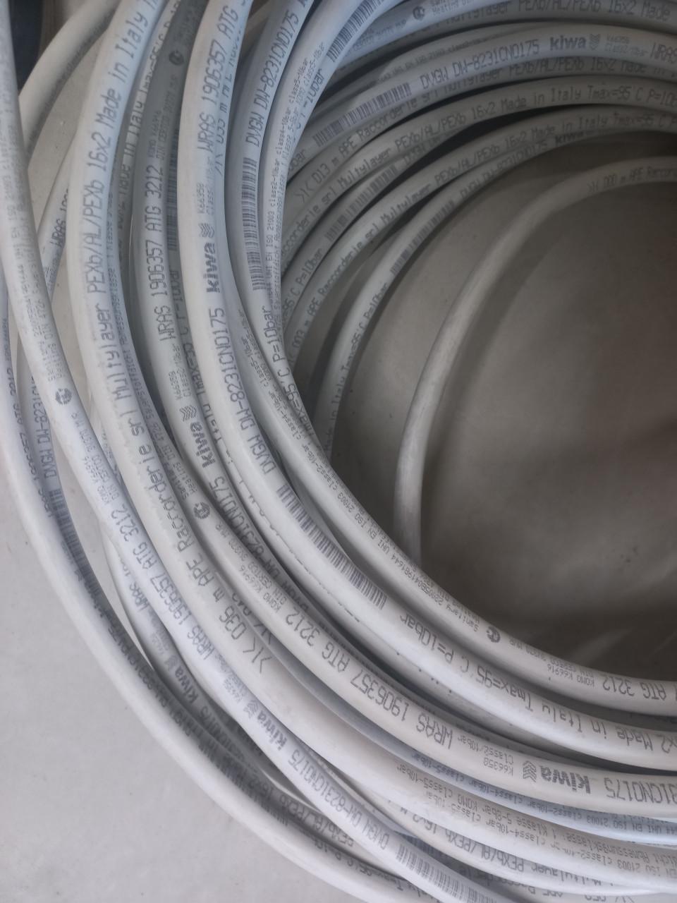 Meerlagenbuis  uni pipe plus 16 mmx 20    ongeveer 100 meter