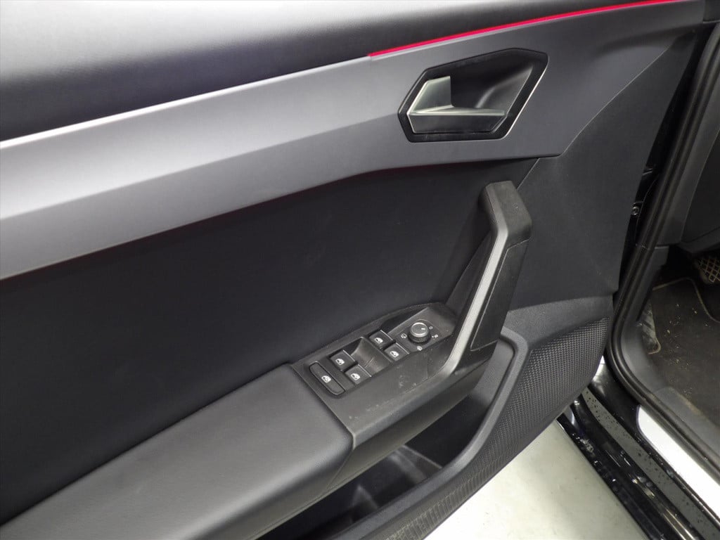 Seat Leon fr1.5 tsi 130pk