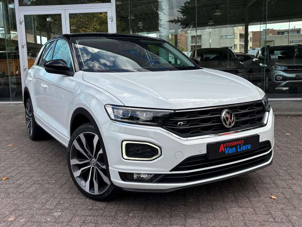Volkswagen T-roc 1.5 tsi 150pk 7-dsg t-roc sport|trekhaak|carplay|navi|rijk