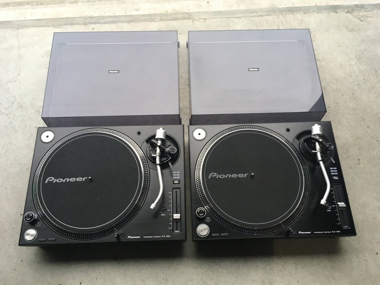 2 x Pioneer PLX 1000 dj draaitafels samen 995 euro SL 1210