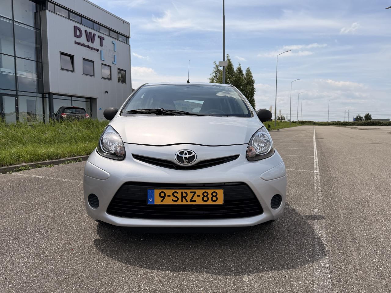 Toyota Aygo 1.0 VVT-i Comfort—Dealer onderhouden/Airco/APK