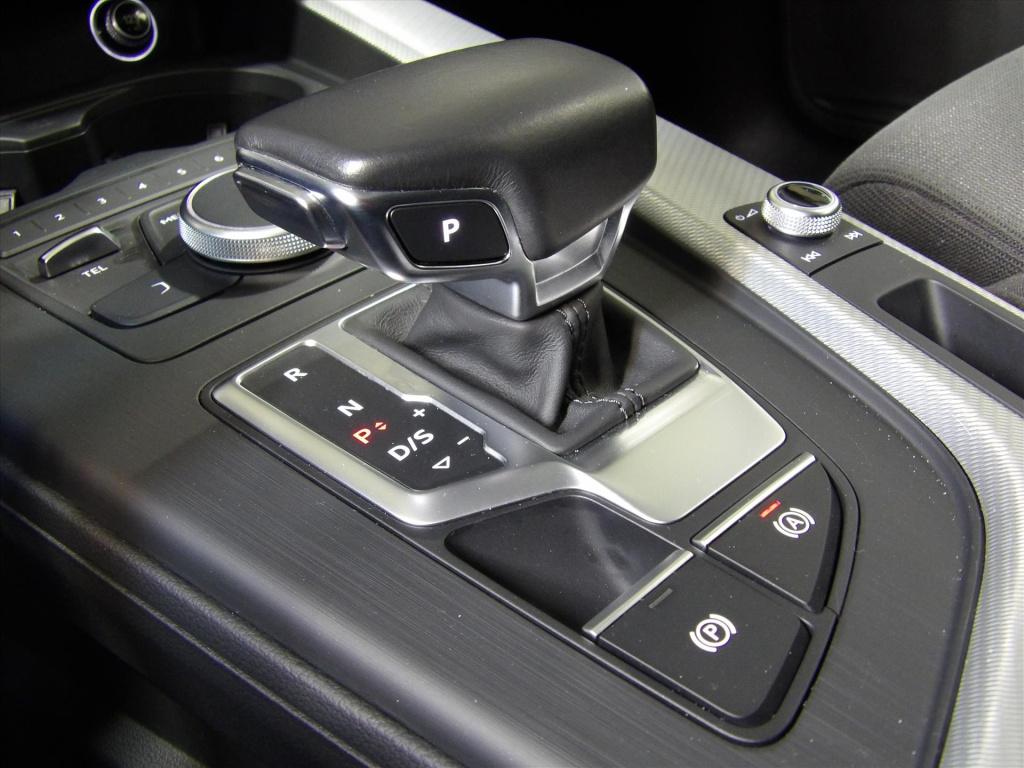 Audi A4 avant 1.4 tfsi 150pk s tronic lease edition