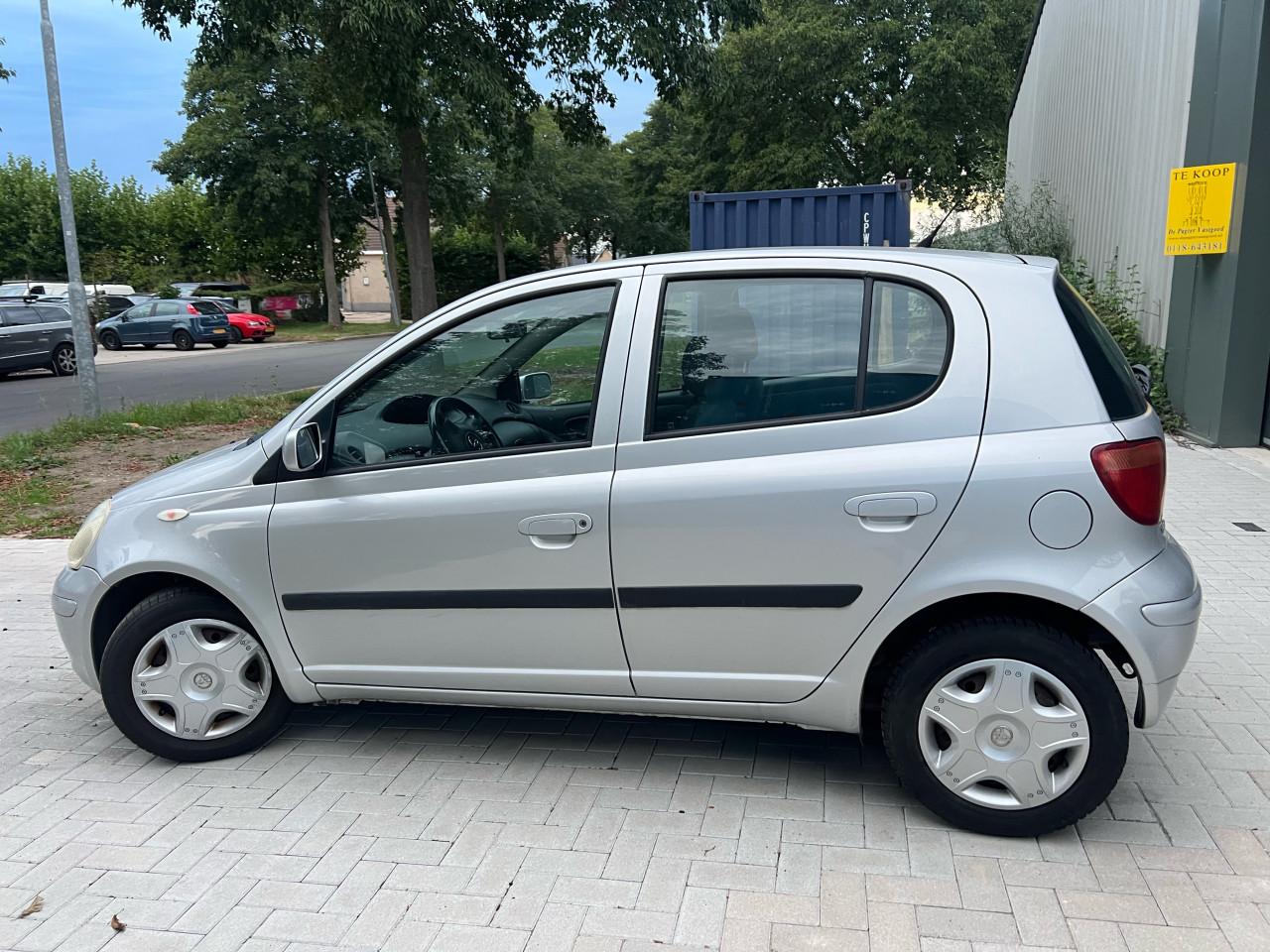 Toyota Yaris 1.0VVT-i S-Line 124.419KM Jaar apk