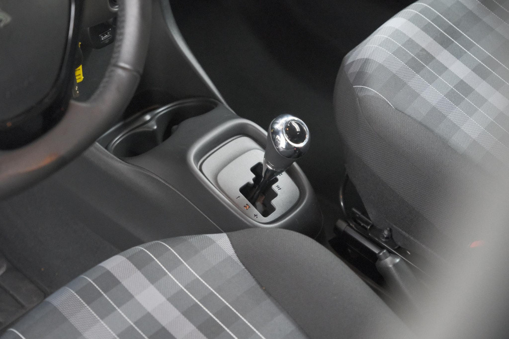 Peugeot 108 1.0 e-vti active | unieke auto! | automaat | airco | getint gla