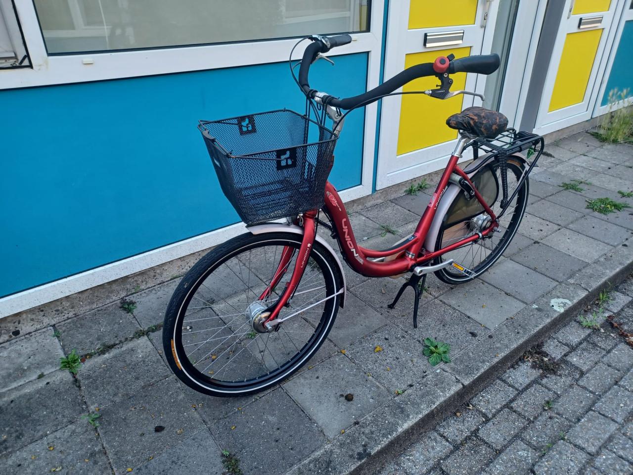 Union Flow 26 inch damesfiets incl. Basil mandje - Zeer nette staat