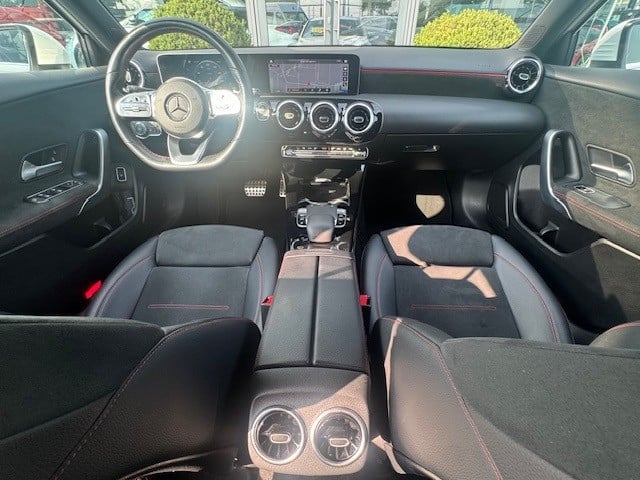 Mercedes-Benz A-Klasse 200 business solution amg l mbux l led high performa