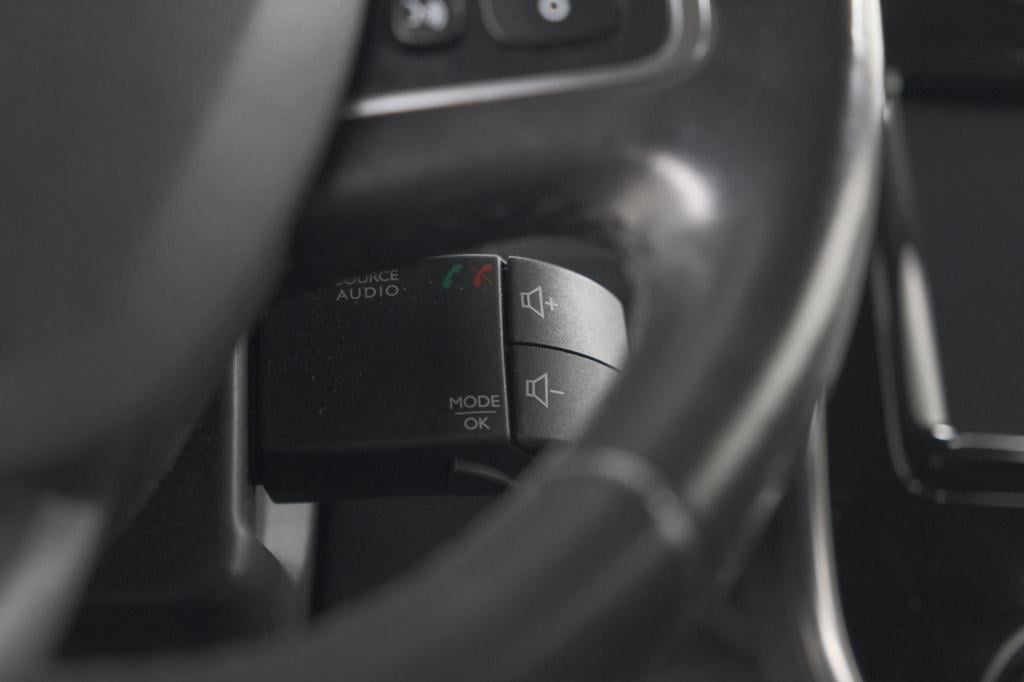 Renault Captur tce 90 intens | camera | dodehoekdetectie | navigatie | park