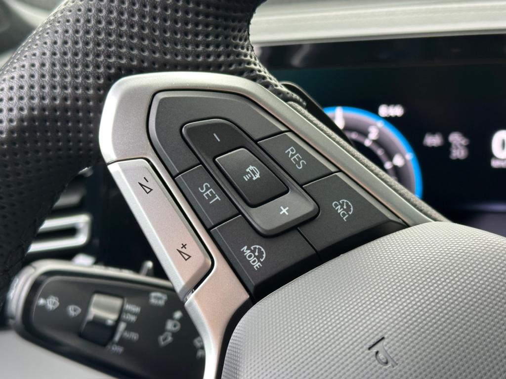 Volkswagen Tiguan 1.5 ehybrid r-line | black line | head-up | 360 camera | 