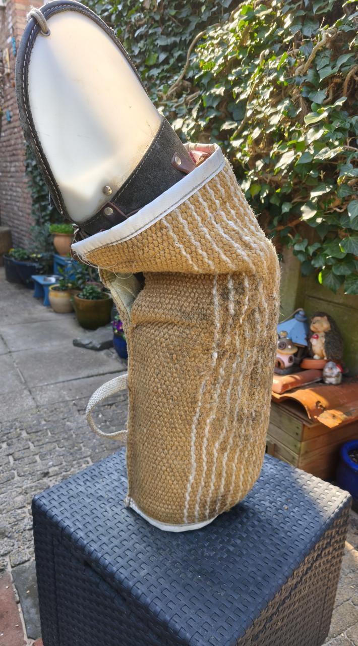 Te koop 2 Steekmouwen