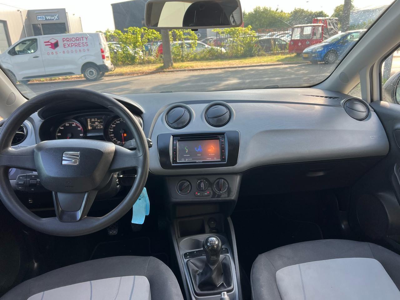 Seat Ibiza SC 1.2TSI Style Airco/Cruise/ Jaar apk