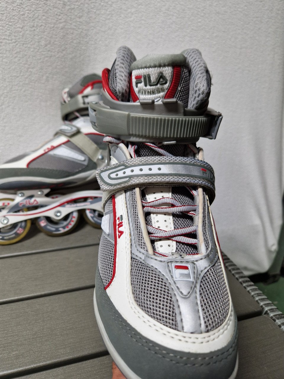 Fila skates