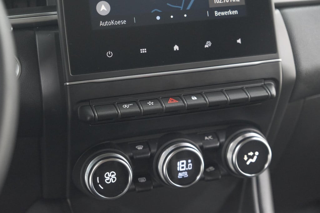 Renault Captur tce 90 intens | camera | navigatie | parkeersensoren | apple