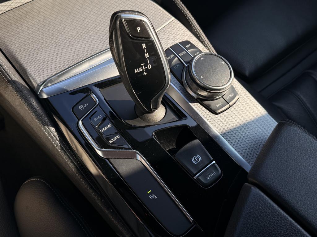 BMW 5 Serie 520i m-sport high executive | led | navi | cruise | achteruitri