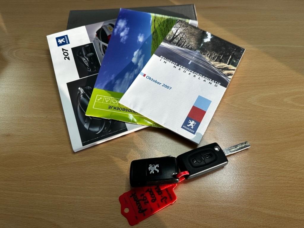 Peugeot 207 1.4 vti xr