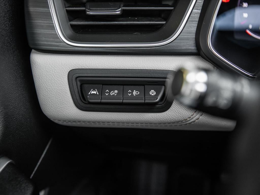 Renault Captur tce 155pk initiale paris automaat | bose | leder | panoramad