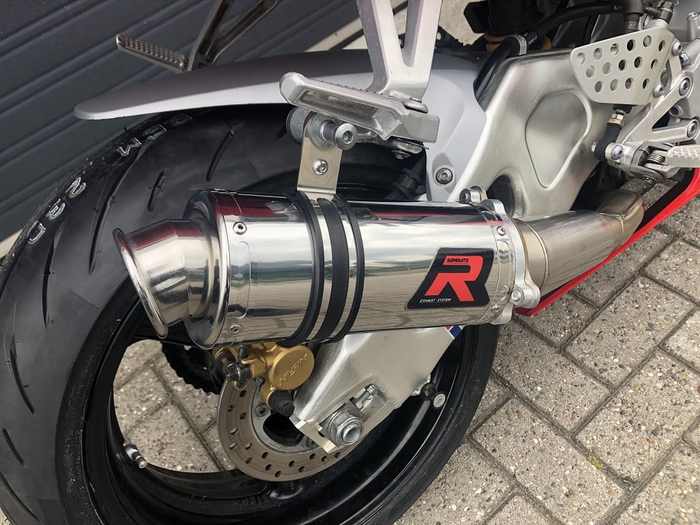 Honda CBR954RR Fireblade uit 2004 met 30km, diverse extra's, rijklaar €4000