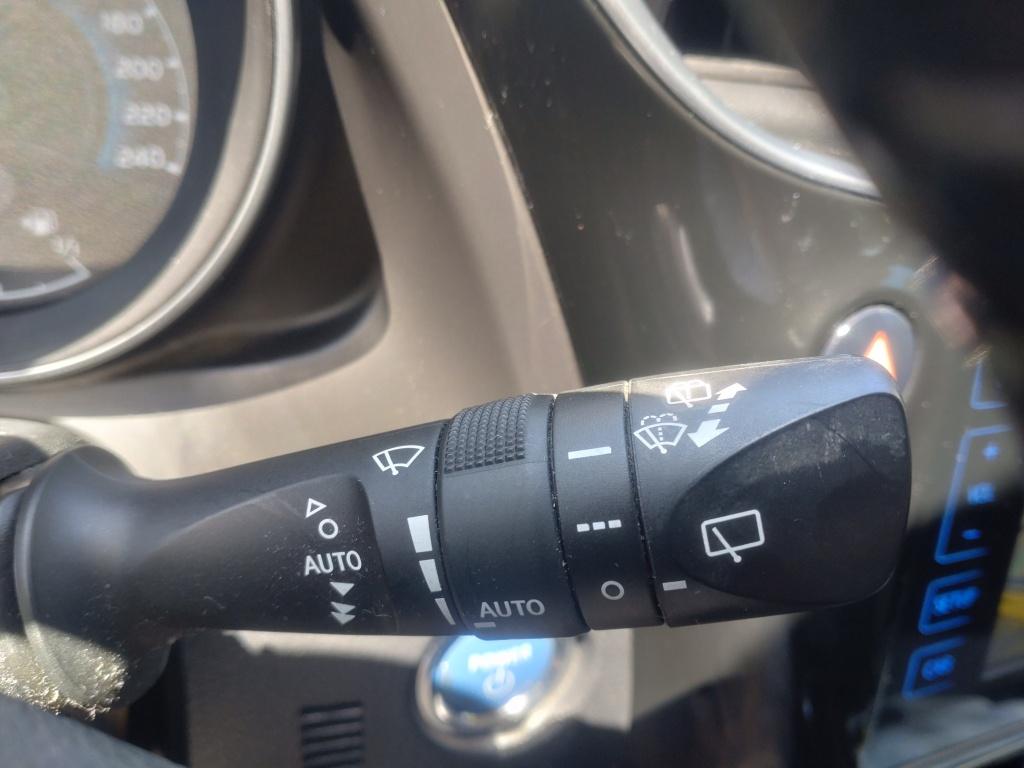 Toyota Auris touring sports 1.8 hybrid | automaat