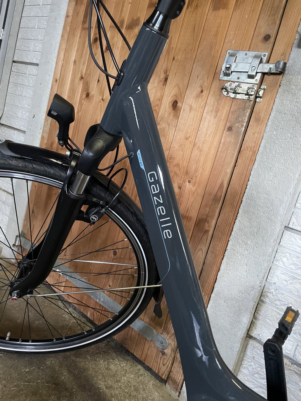 Gazelle Orange C7 E-bike.