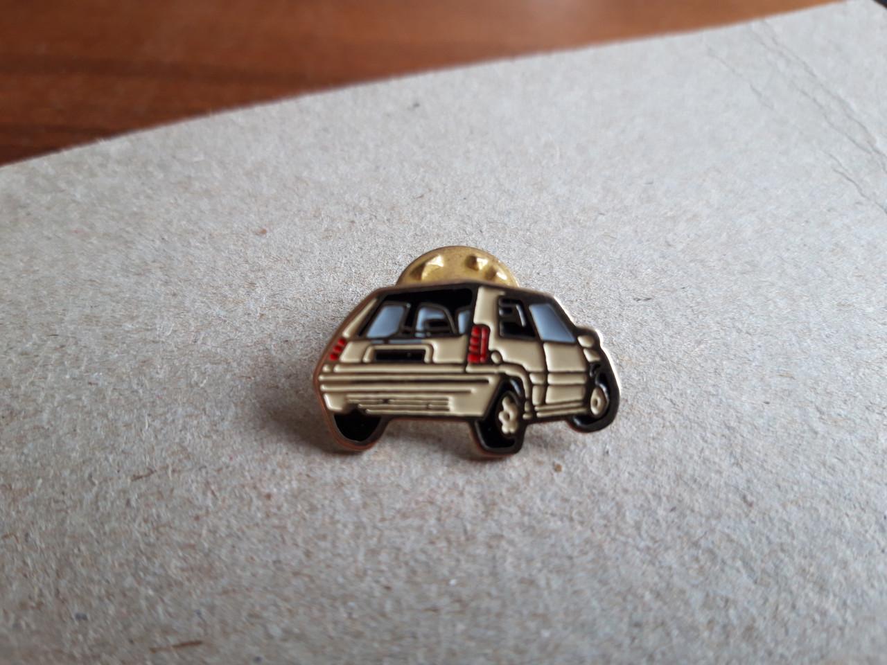 Pins Renault metaal