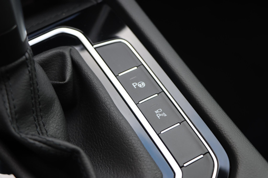 Volkswagen Passat variant 1.4 tsi phev gte business dsg 218pk