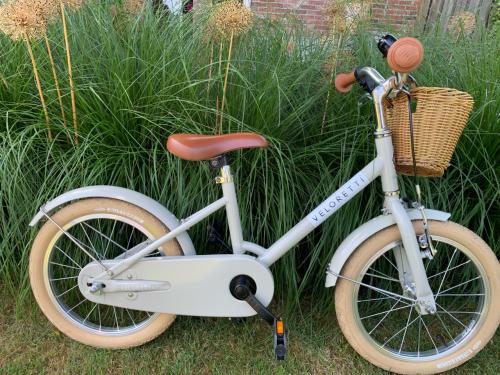 Veloretti Maxi  fiets 16 inch. incl zijwielen. Zeer goede staat