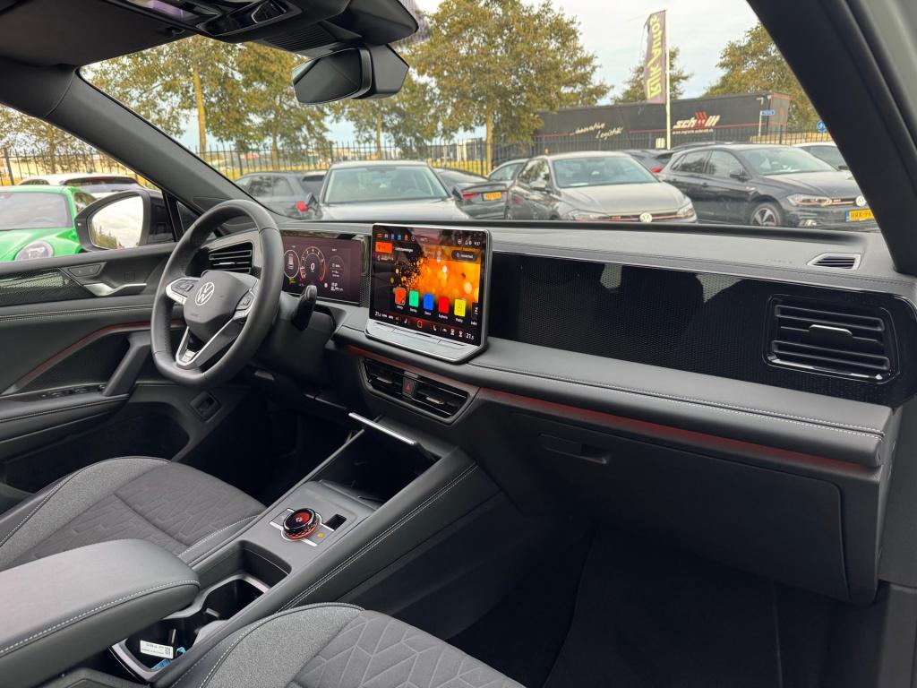 Volkswagen Tiguan 1.5 etsi goal * acc * 360 camera * trekhaak * lane + side