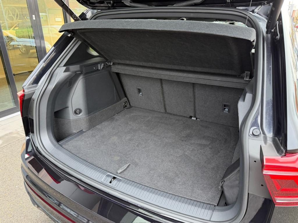 Volkswagen Tiguan 1.4 tsi ehybrid 245pk r-line | black style | 20 inch | ca