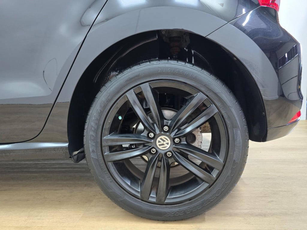 Volkswagen Polo occasion 1.2 tsi highline automaat in black edition | sport