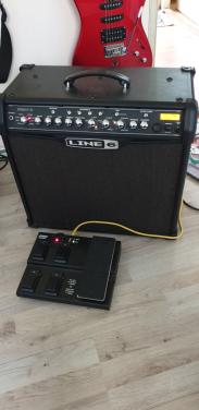 Gitaarversterker Line6 Spider 4/75 Watt met Floorboard
