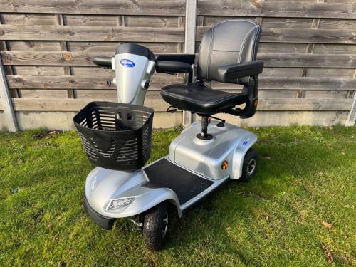 Invacare leo 4 scootmobiel