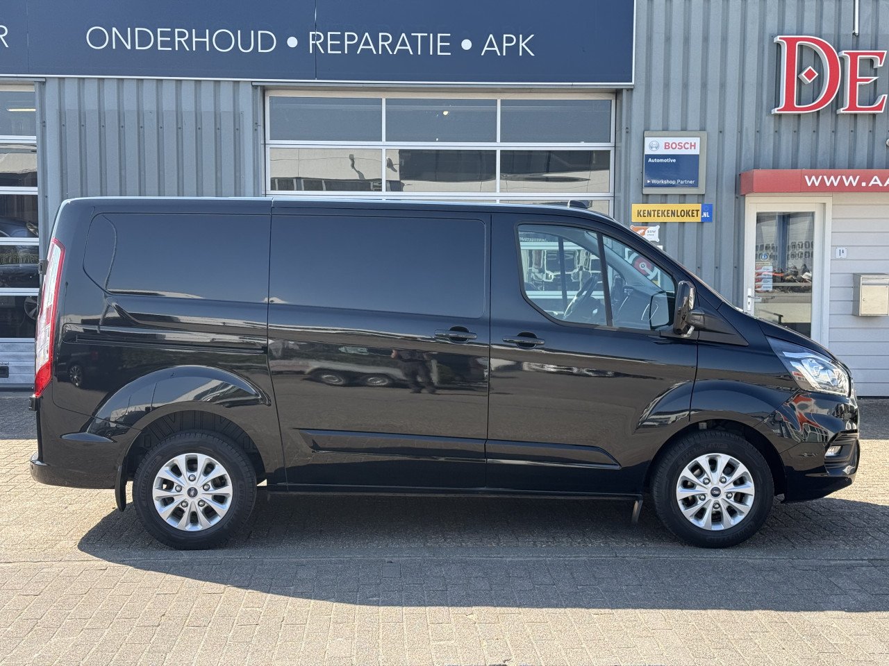 Ford Transit Custom - 300 2.0 TDCI L1H1 Limited 170PK Automaat