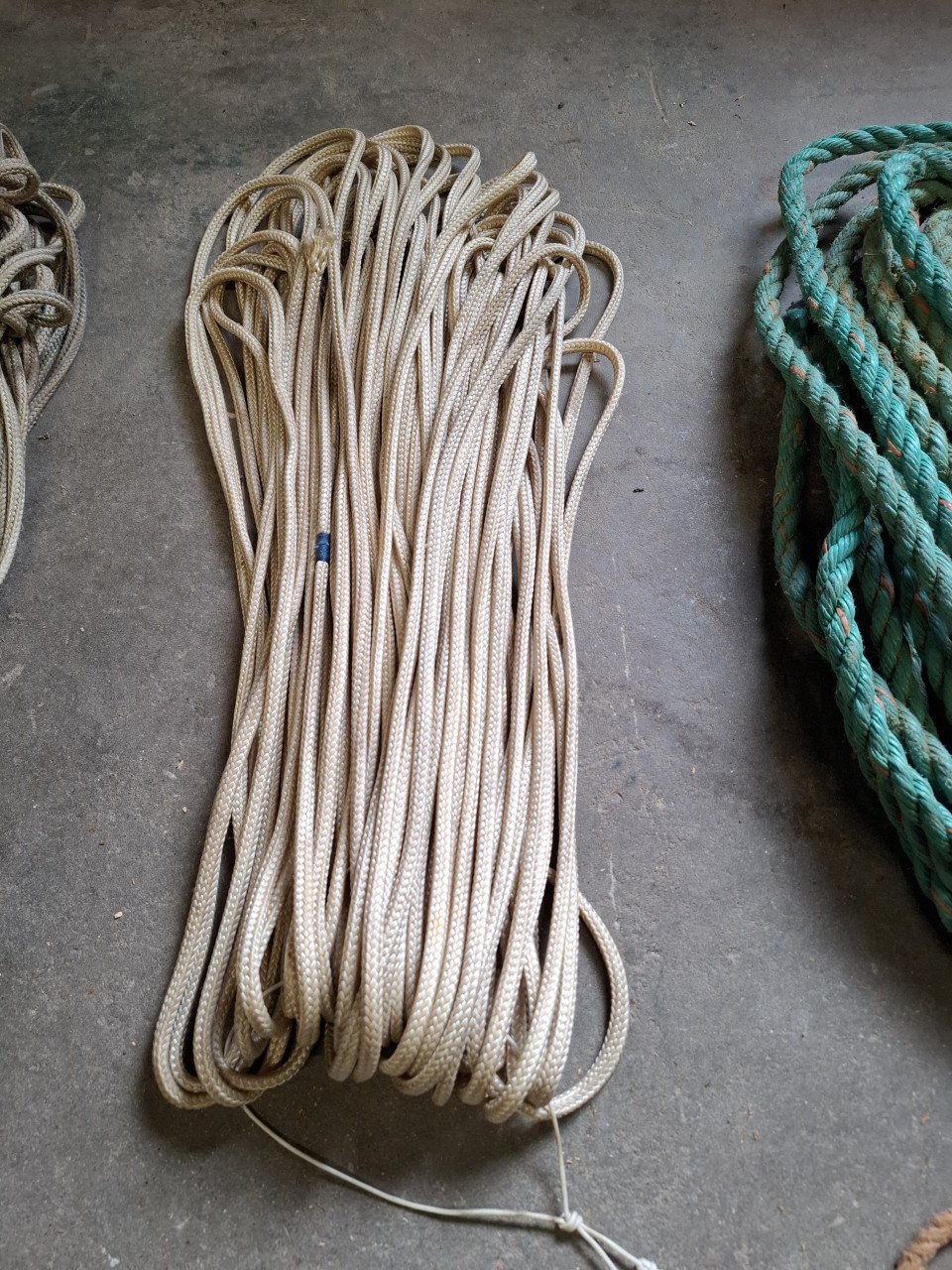Dynema ankertouw 10 mm ruim 100 m nieuw