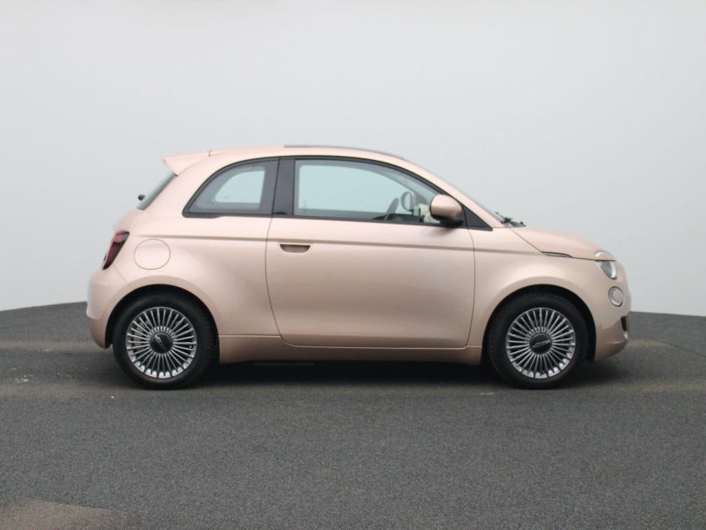 Fiat 500 icon 42 kwh | navigatie | panoramadak | apple carplay / android au